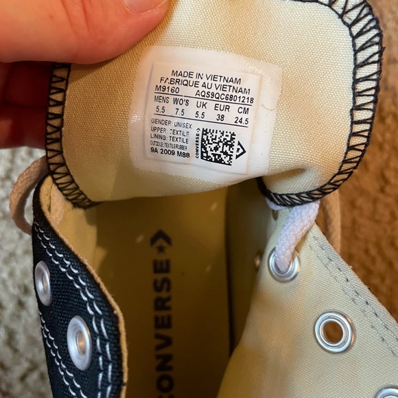 Converse - Picture 4 of 5